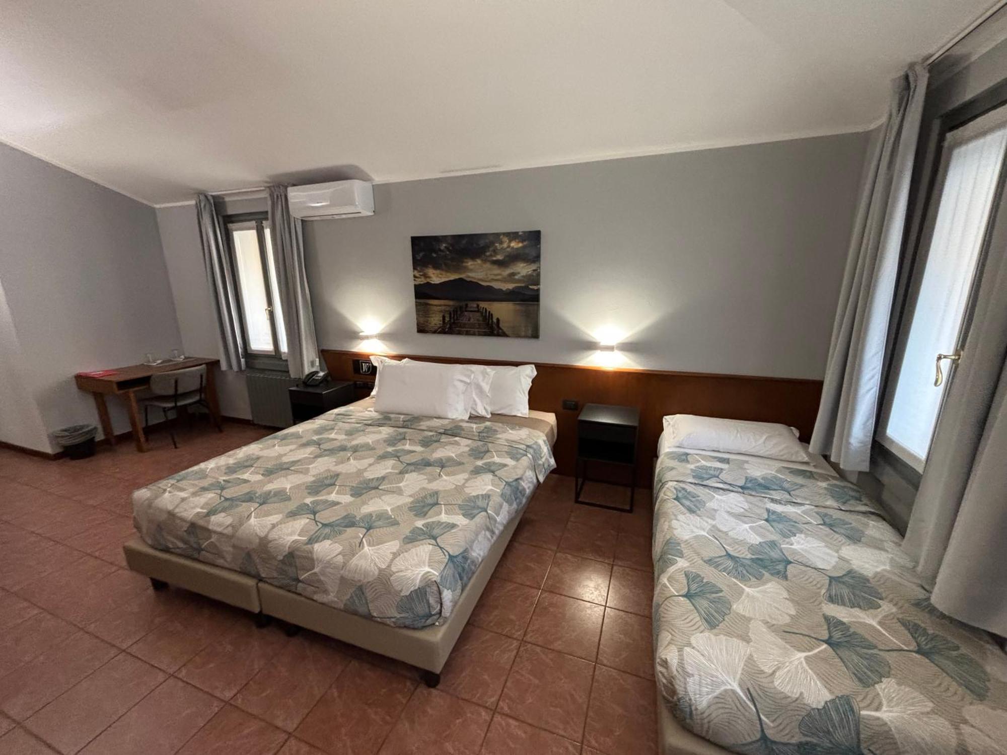 Villa Nasti Hotel Ristorante Canzo Buitenkant foto